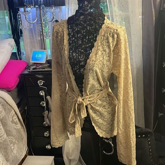Victorias secret VS large tan lace wrap jacket/coat/top shirt - Picture 2 of 7